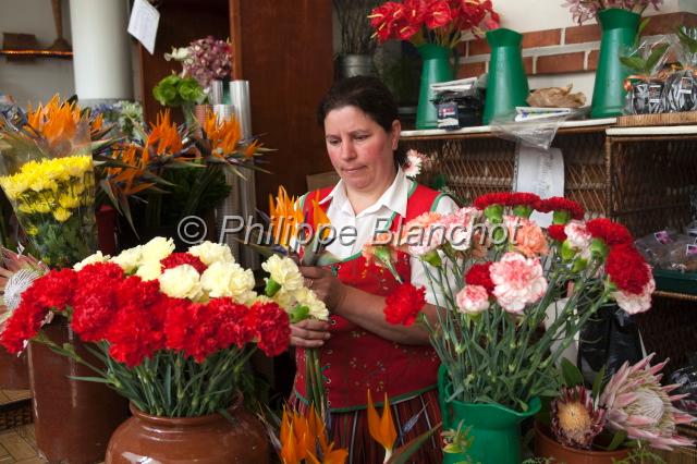 madere 13.JPG - Fleuriste au Mercado dos lavradores, Funchal, Madère, Portugal